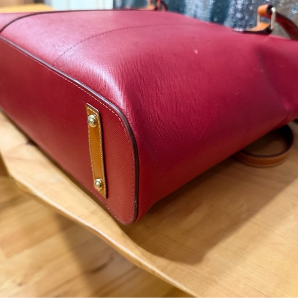 Dooney & Bourke Pebble Grain Small Lexington Tote - Picture 11 of 16